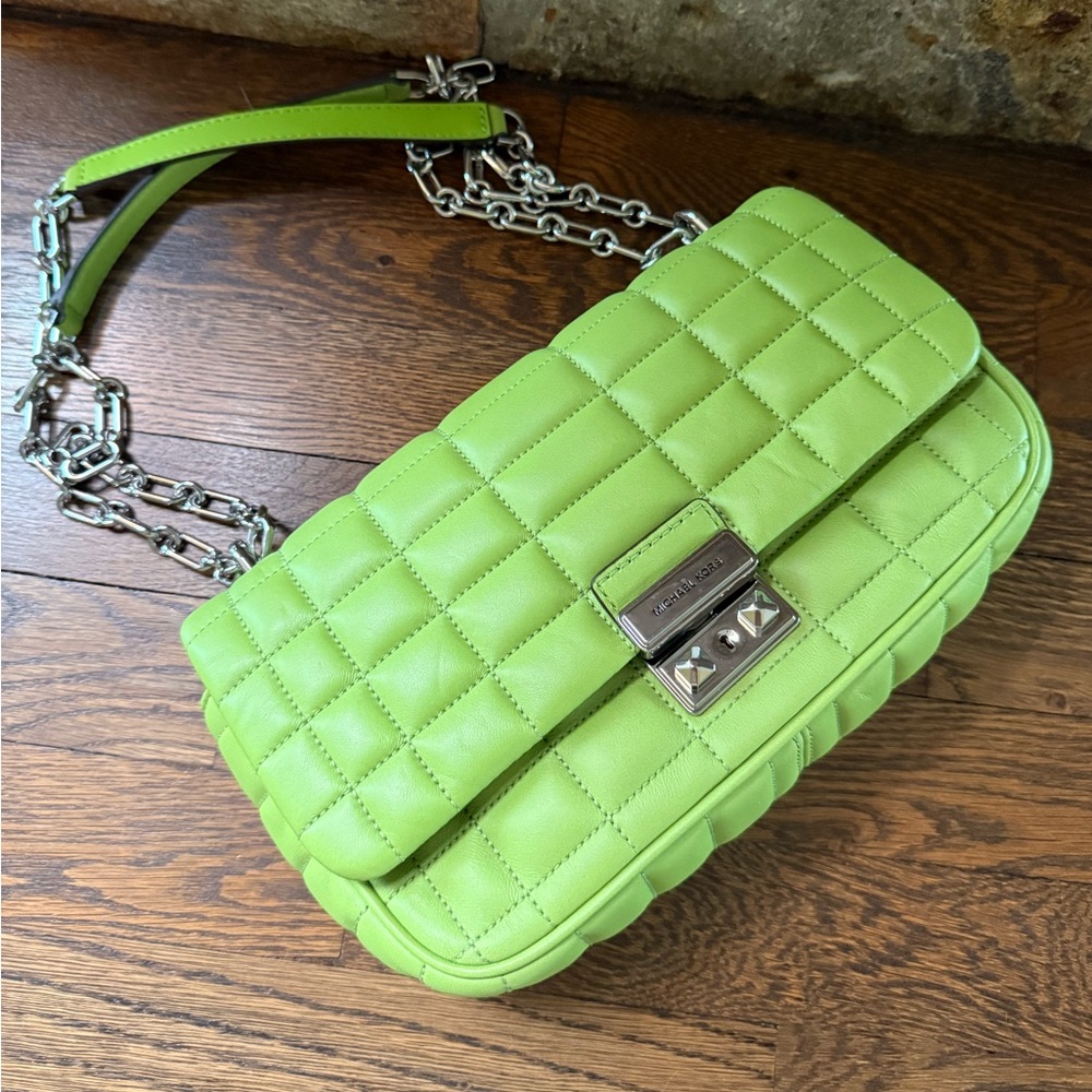 Michael Kors Tribeca Large Quilted Leather Green Shoulder Bag & Crossbody - Picture 8 of 11